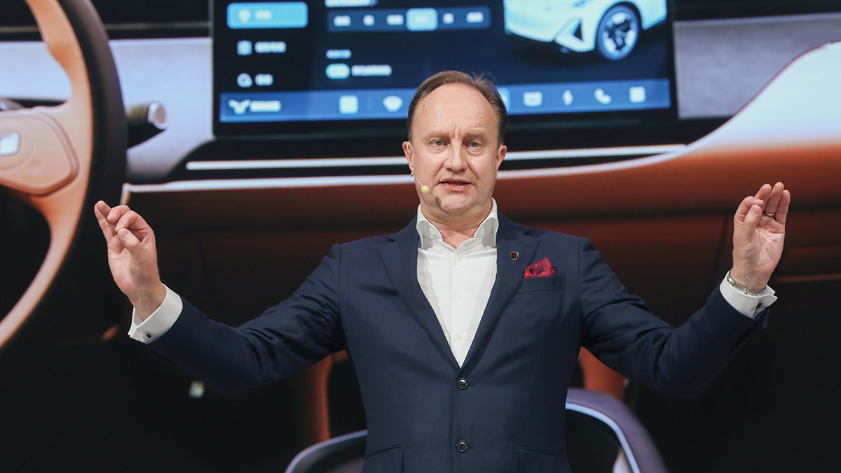 "Роскошь - это простота" - интервью с главным дизайнером Hongqi, Джайлсом Тейлором для делового издания "Профиль"