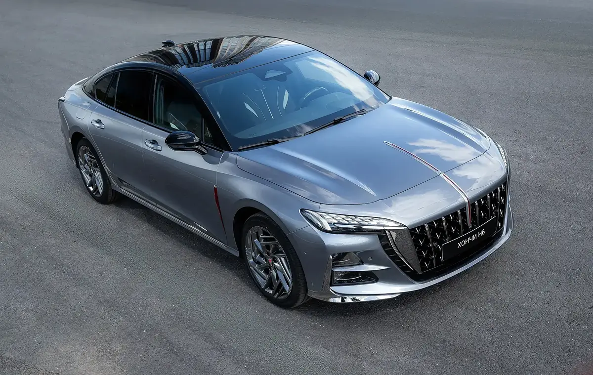 Спортивный дизайн лифтбека