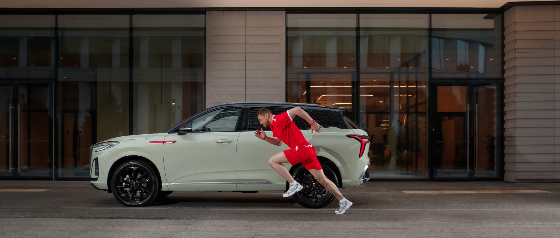 Членам клуба World Class