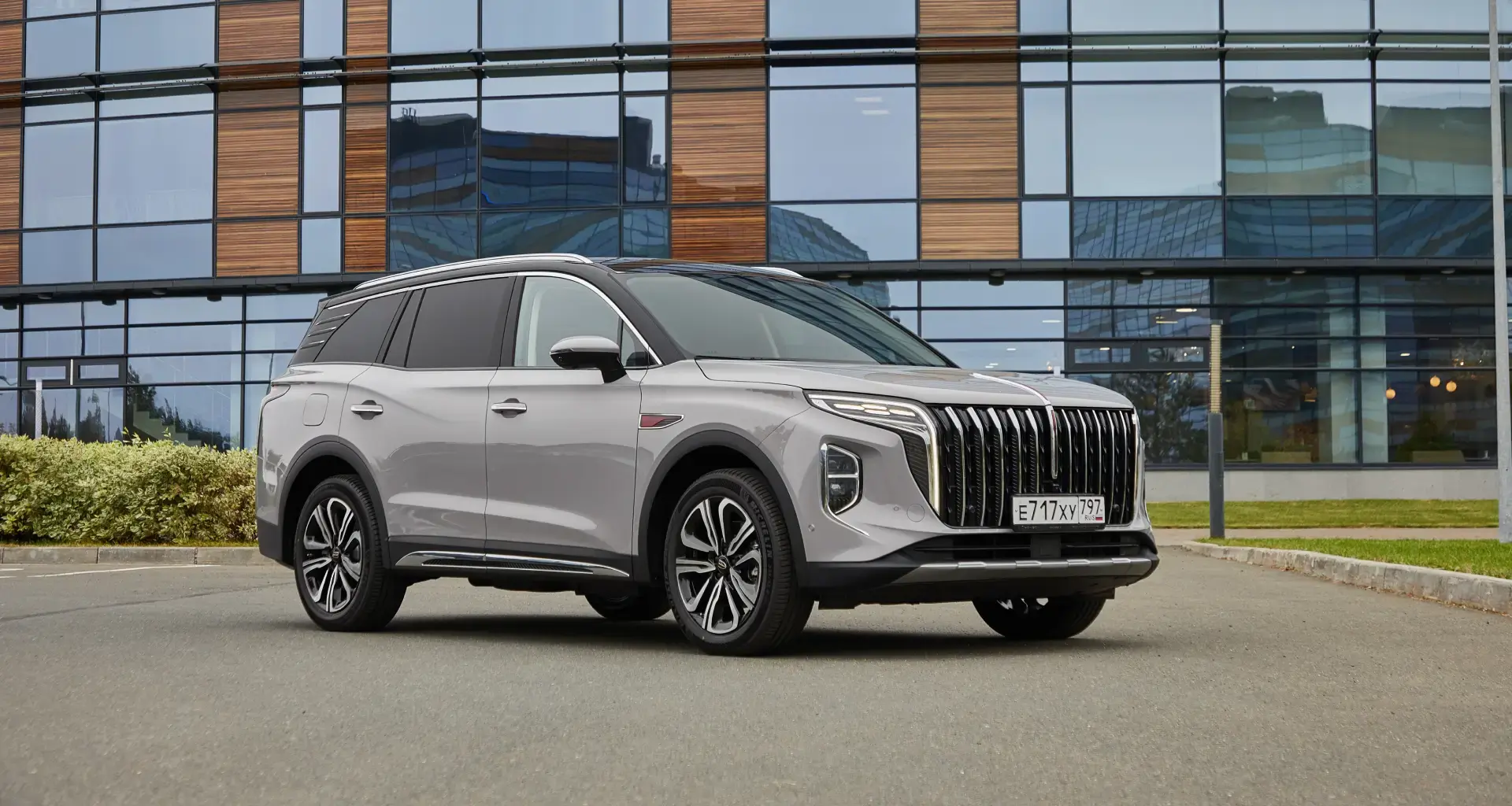 Рост продаж автомобилей бренда HONGQI в России и мире