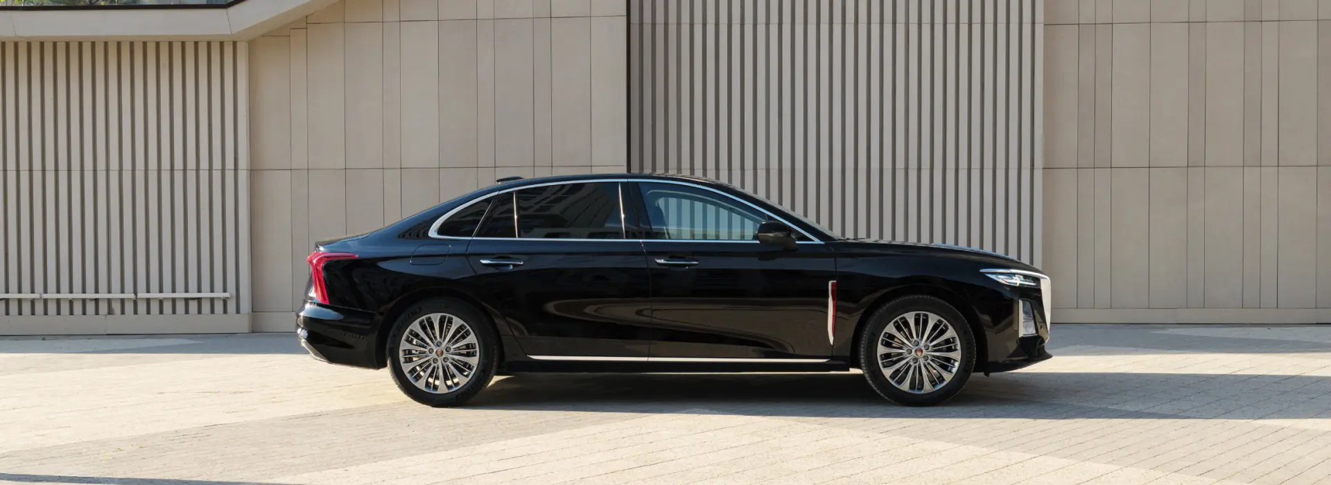 ОБНОВЛЕННЫЙ HONGQI H5 2026 — ТЕХНОЛОГИИ КОМФОРТА ДЛЯ ДЕЛОВЫХ ЛЮДЕЙ