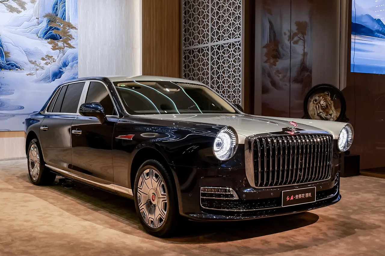 Роскошь на экспорт: HONGQI Guoli купили за 120 миллионов рублей