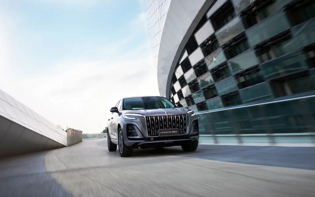 HONGQI В РОССИИ: АПРЕЛЬ 2026 ГОДА – СТАБИЛЬНЫЙ РОСТ И РЕКОРДЫ ФЛАГМАНОВ