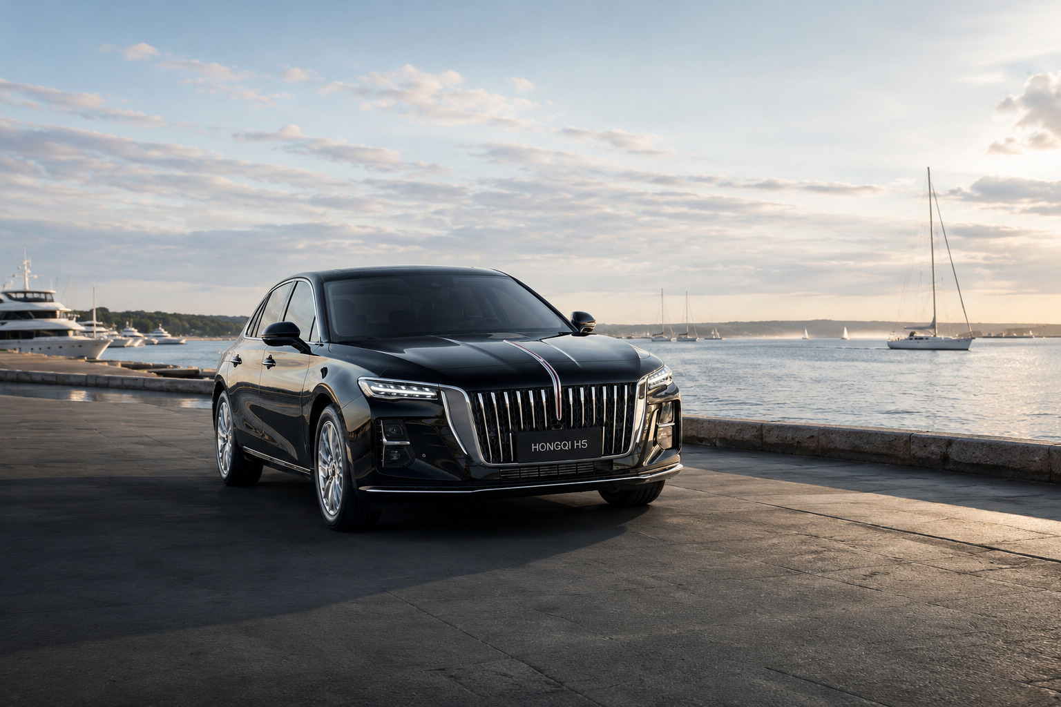 Hongqi H5 в яхт-клубе «Геркулес»   – эксклюзивная экспозиция от  Мэйджор Олимп